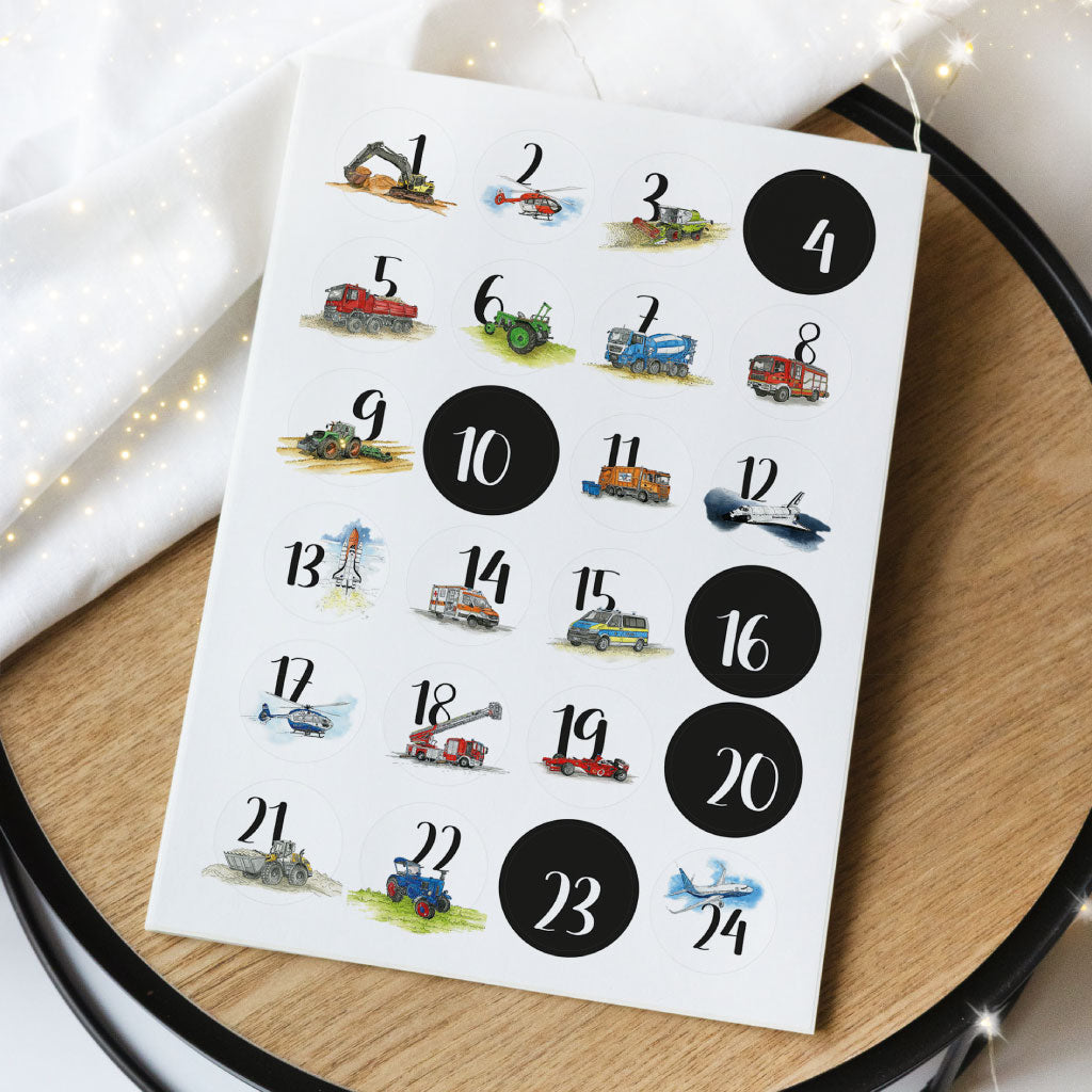 24 Zahlen Sticker auf einem Bogen mit Motiven wie Traktoren, Mähdrescher, Flieger, Bagger, Hubschrauber, Rakete, Space Shuttle und vielen mehr.