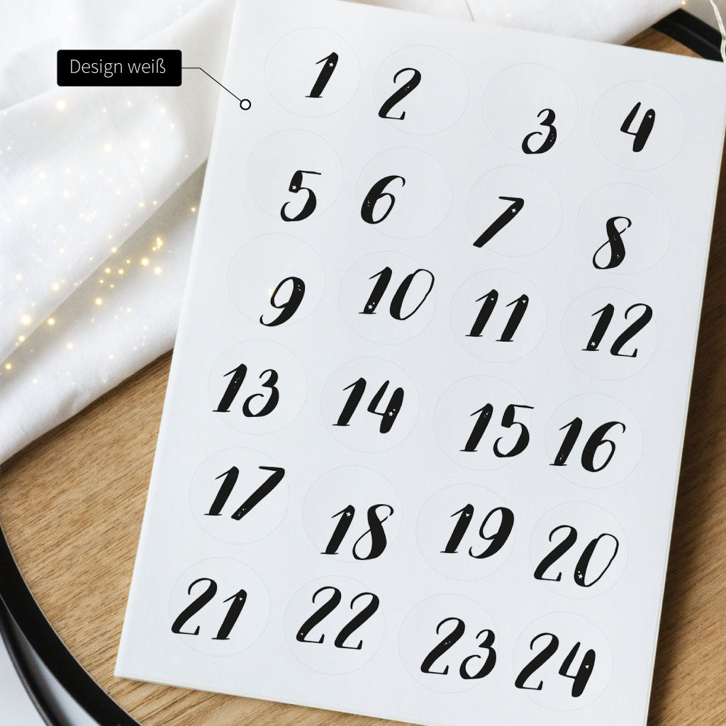 Weißes Aufkleber Design mit 24 Adventskalender Zahlen Stickern