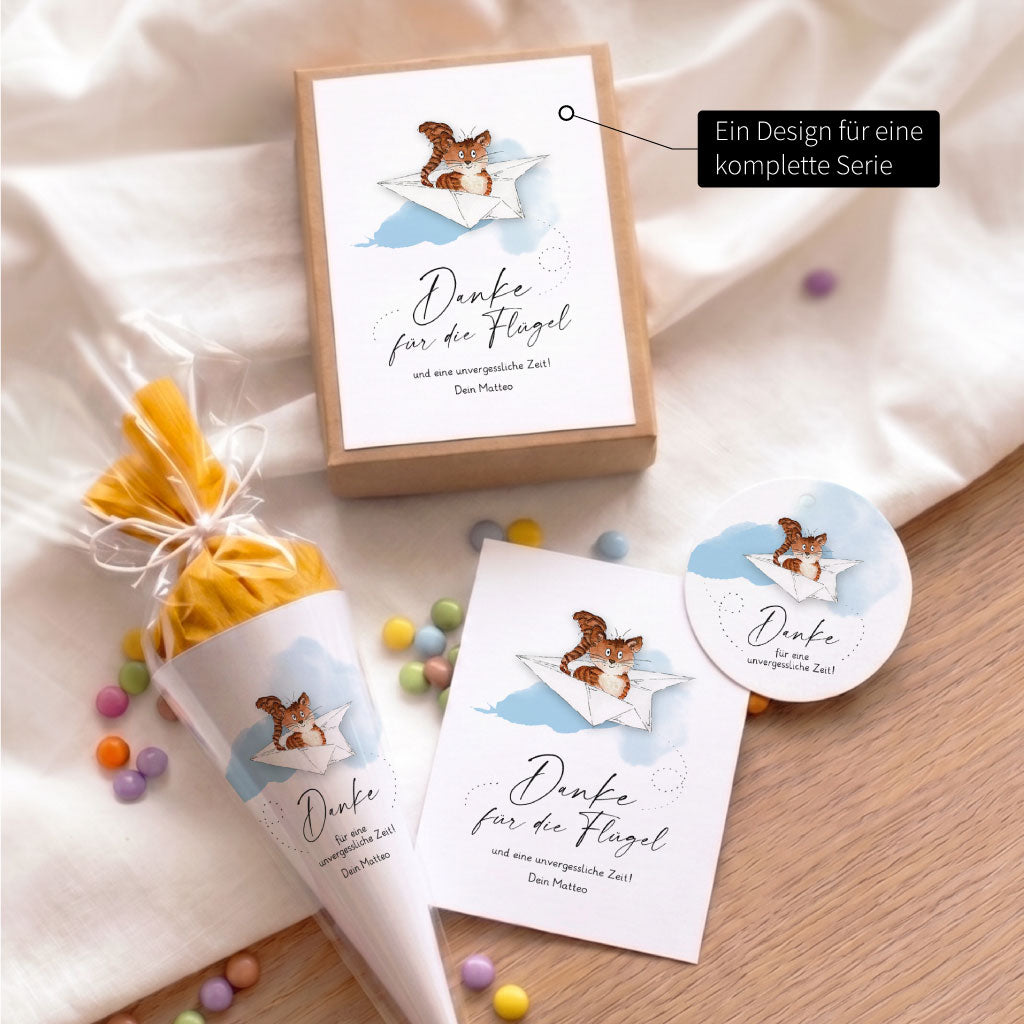 Geschenkset für Erzieherin zum Abschied mit Karte Schachtel und Spitztüte dekoriert mit süßem Katzen Aquarell Motiv.