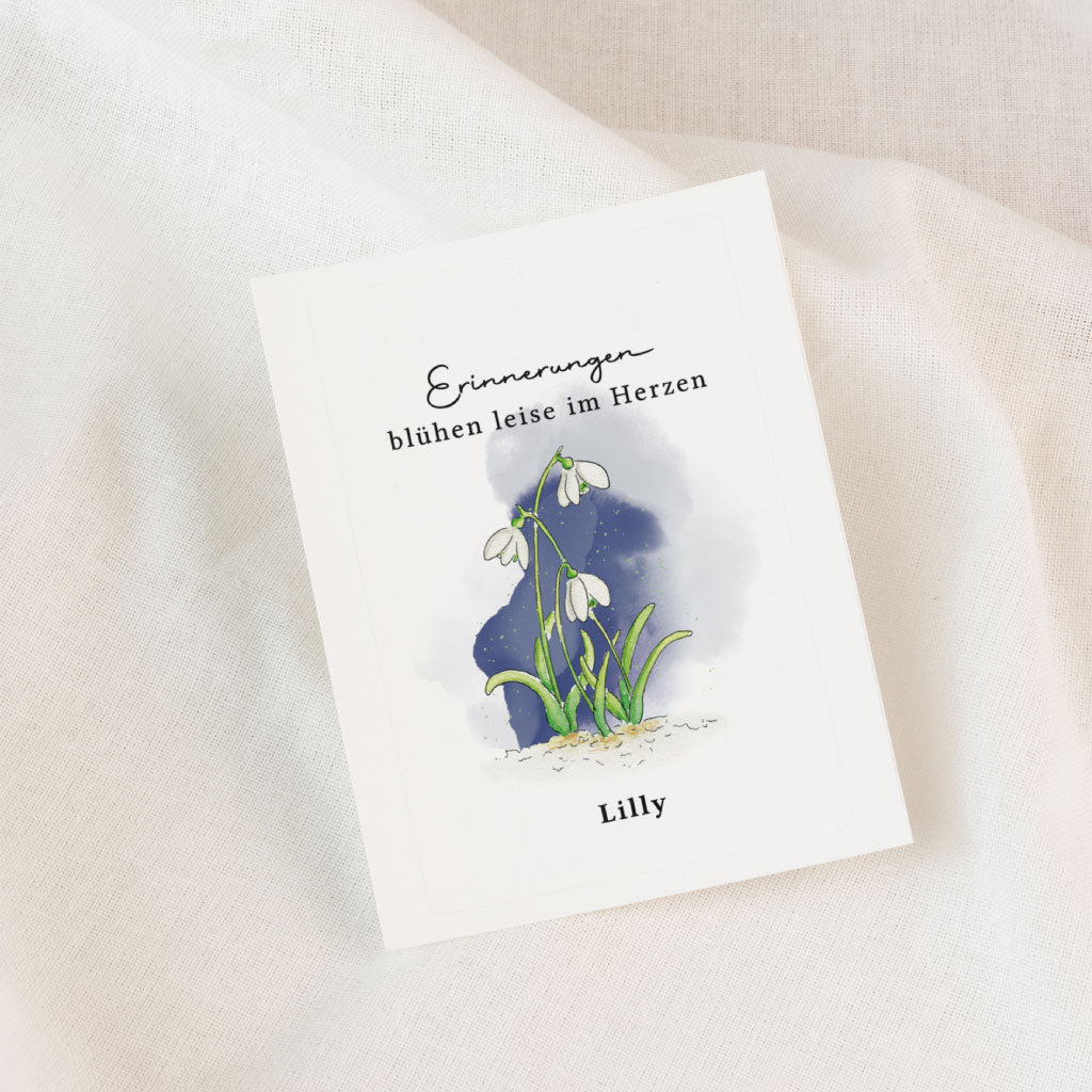 Personalisierbarer Aufkleber Grabkerze - Erinnerungen im Herzen | Schneeglöckchen