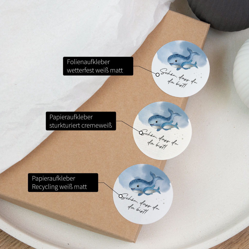 Materialauswahl der Sticker – Folienaufkleber wetterfest weiß matt, Papieraufkleber strukturiert cremeweiß oder Recyclingpapier matt