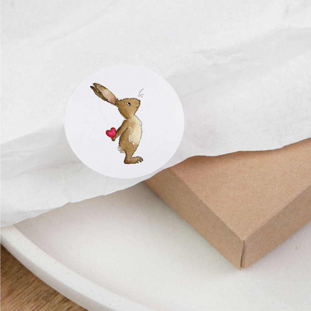Runder Osterhase-Sticker als handgemaltes Aquarell, perfekter Sticker für Ostergeschenke zum Dekorieren und DIY Geschenke verschönern.