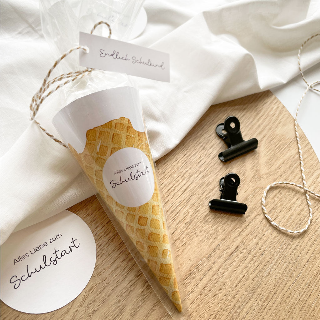 DIY Mini Zuckertüte als Geschenk zur Einschulung, Download digitale Bastelanleitung mit Bastelbogen