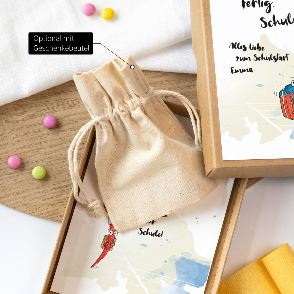 Kleiner Stoffbeutel als optionales Zubehör für die Einschulung Geschenkbox zum Verpacken kleiner Schätze.