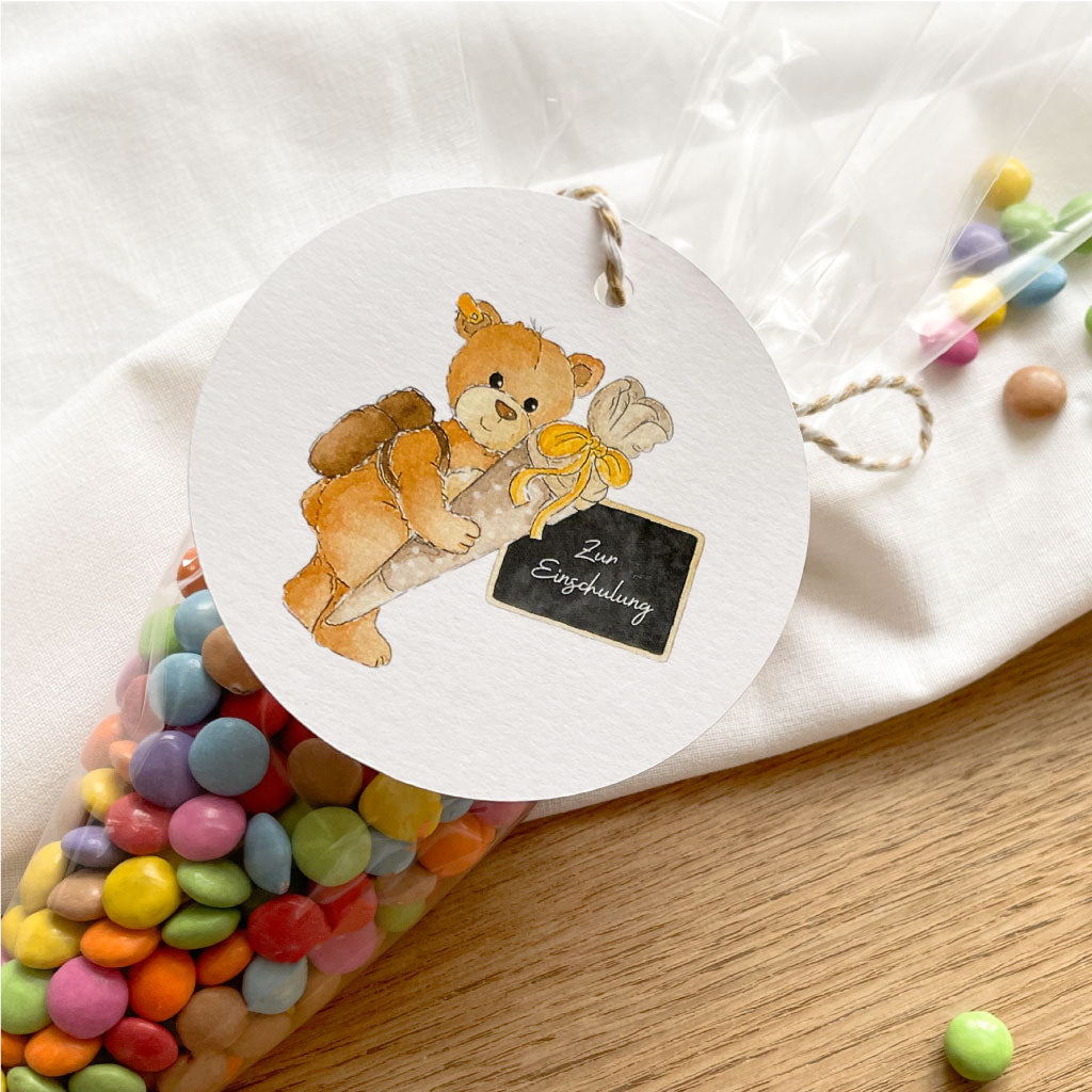 Geschenk zur Einschulung: Anhänger und Tüten für Süßigkeiten mit Teddy Motiv