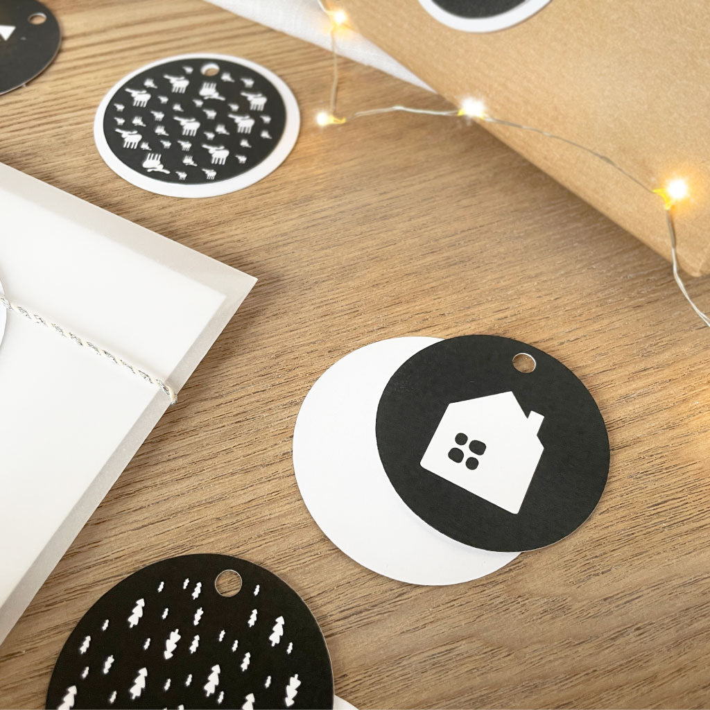 Geschenkanhänger Weihnachten mit Häuschen Symbol