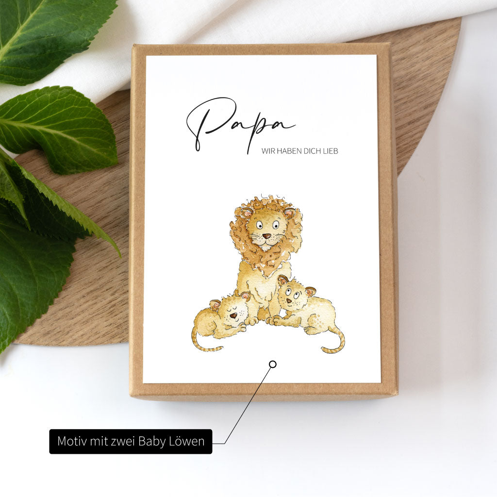 Aufdruck außen "Papa, wir haben dich lieb"