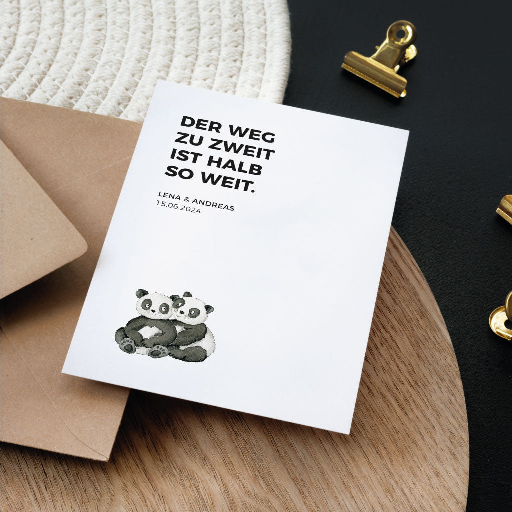 Fette Schrift in Großbuchstaben: Der Weg zu zweit ist halb so weit"