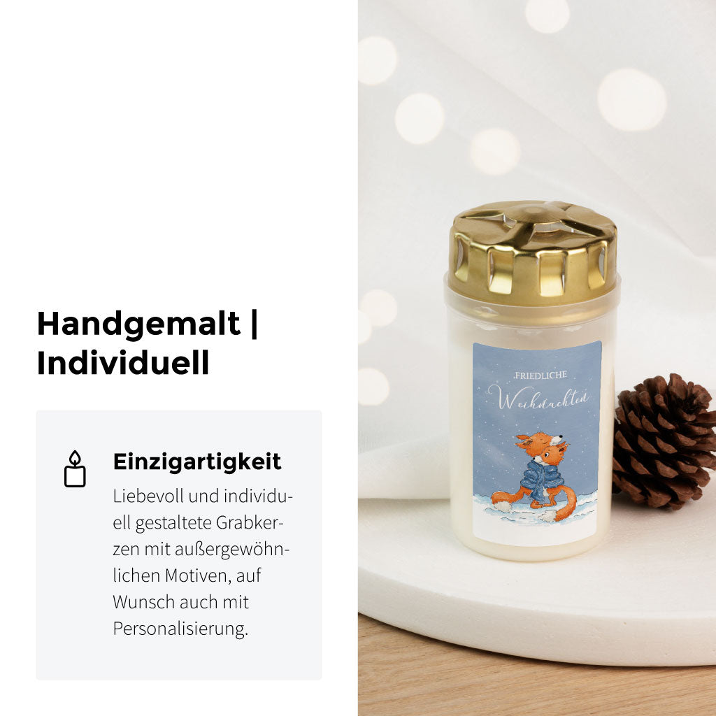 Handgemalte, individuell gestaltete Friedhofskerze mit goldenem Deckel und Fuchs-Motiv, liebevoll als weihnachtliches Grablicht für Sternenkinder.