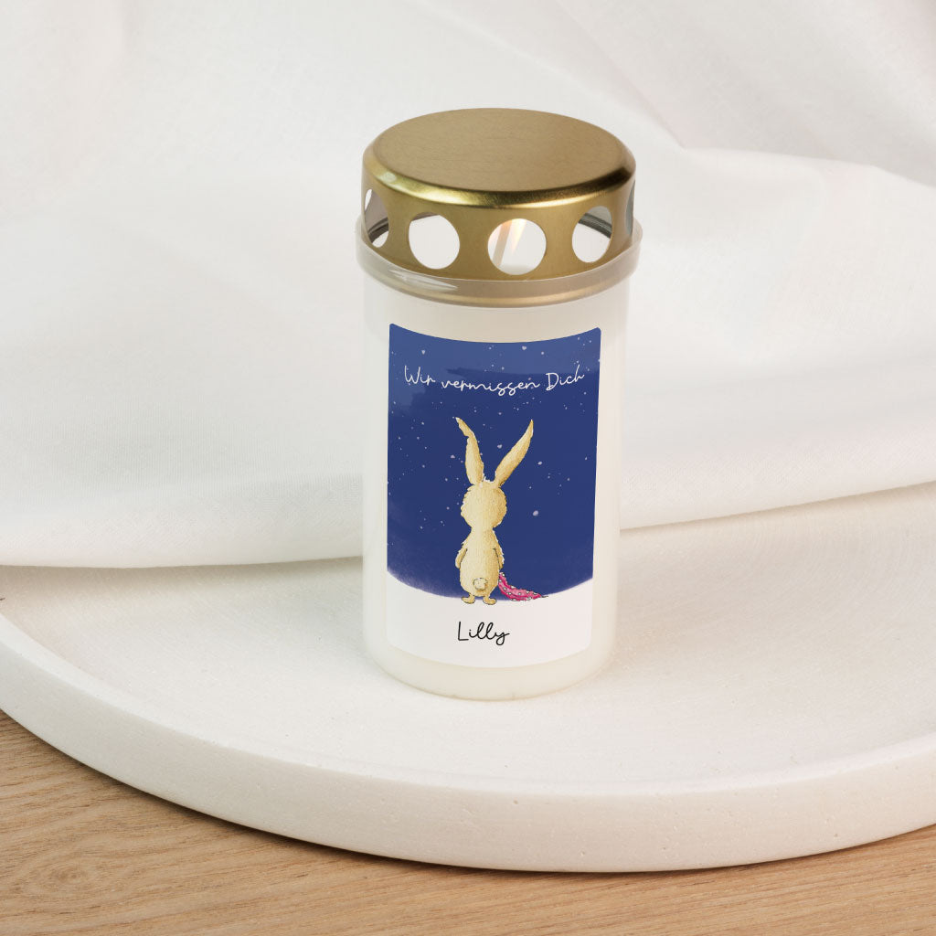 Personalisierte Grabkerze mit Hase als Grabschmuck an Ostern