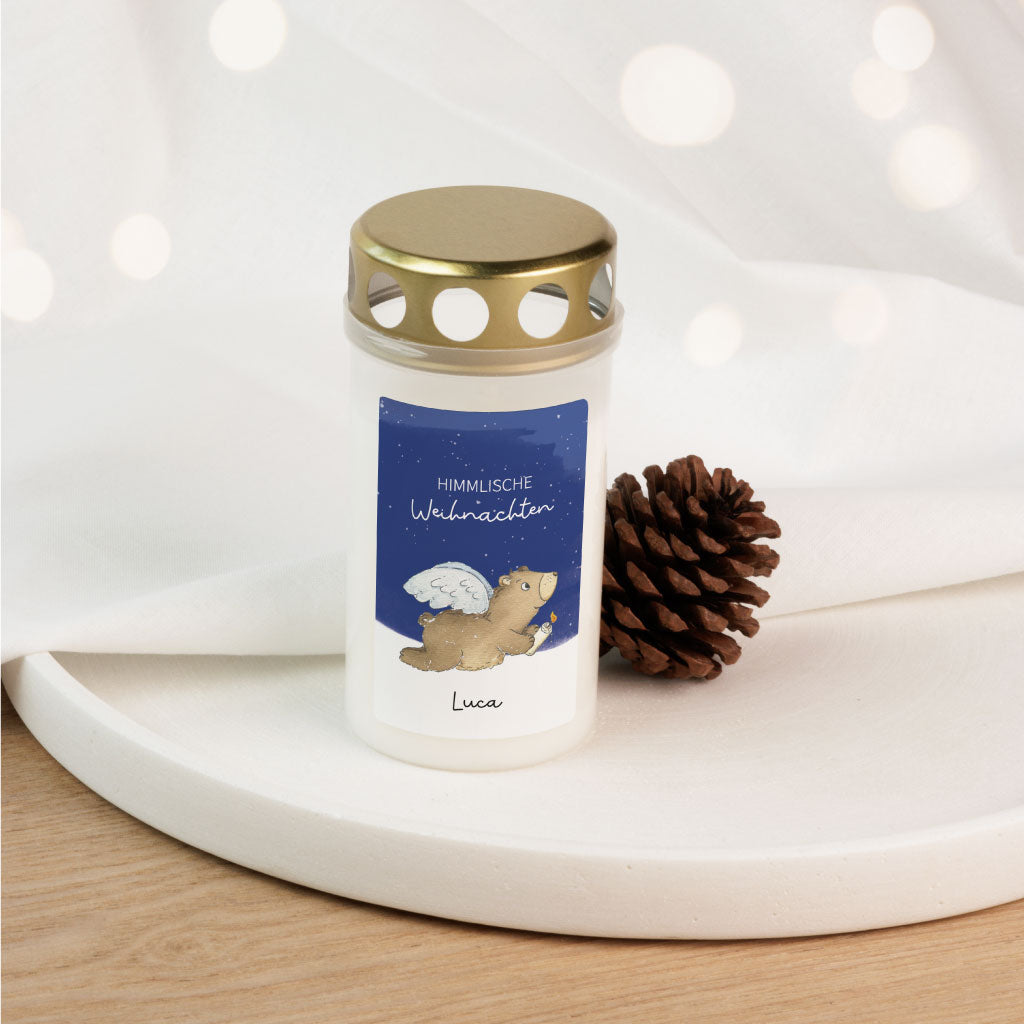 Handgemaltes Aquarell Motiv mit Bärchen mit Engelsflügeln und Kerze, Spruch: Himmlische Weihnachten
