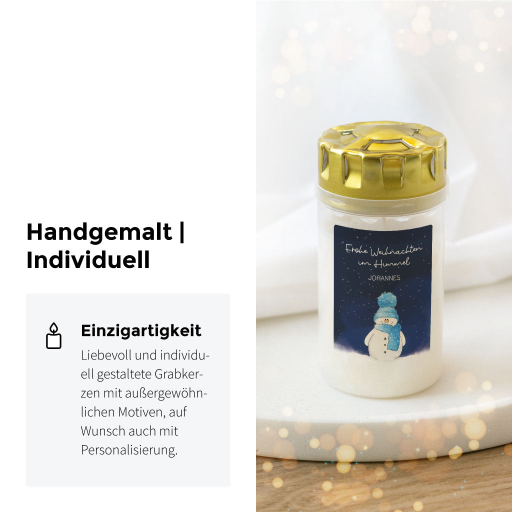 Grabkerze mit handgemaltem Schneemann-Motiv und Wunschname als liebevolles Trauergeschenk zu Weihnachten für ein Sternenkind.