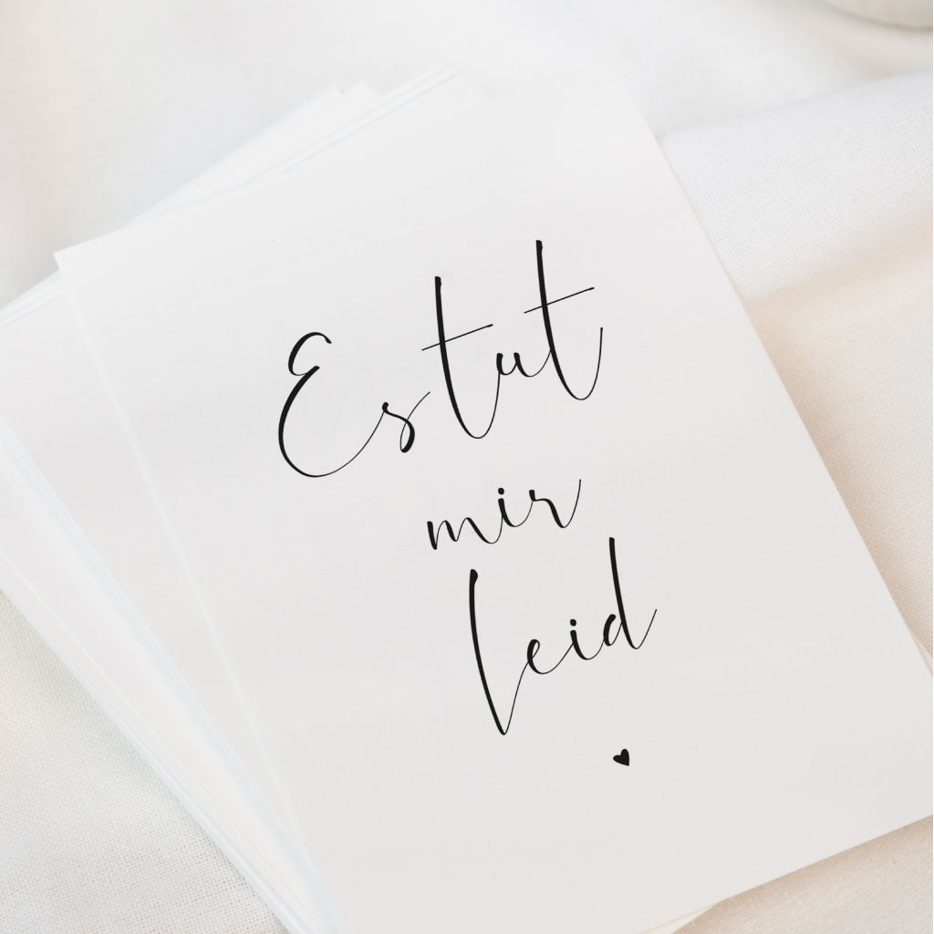 Schwarze Handlettering Schrift auf weißem Untergrund