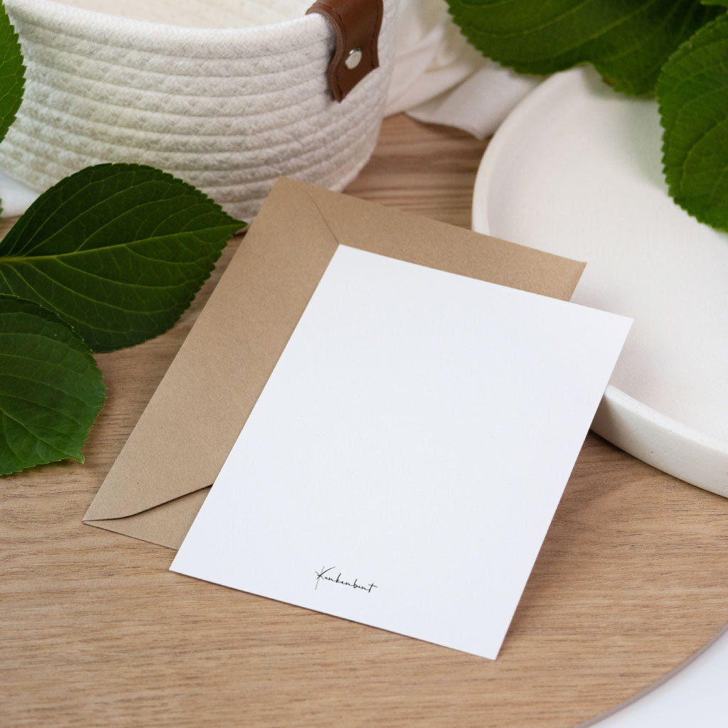 Rückseite der Glückwunschkarte zur Geburt eines Babys, schlichte Geburtskarte aus festem Karton