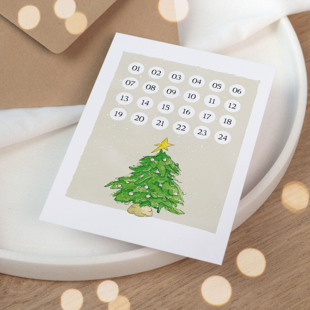 Motiv mit handgemaltem Christbaum und 24 Zahlen zum Abhaken