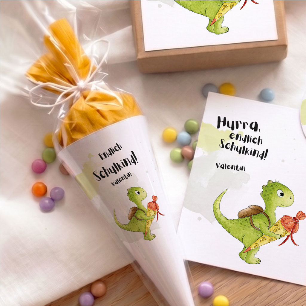 Personalisierte Mini Schultüte zur Einschulung mit niedlichem Dino Aquarell Motiv und Name Valentin.