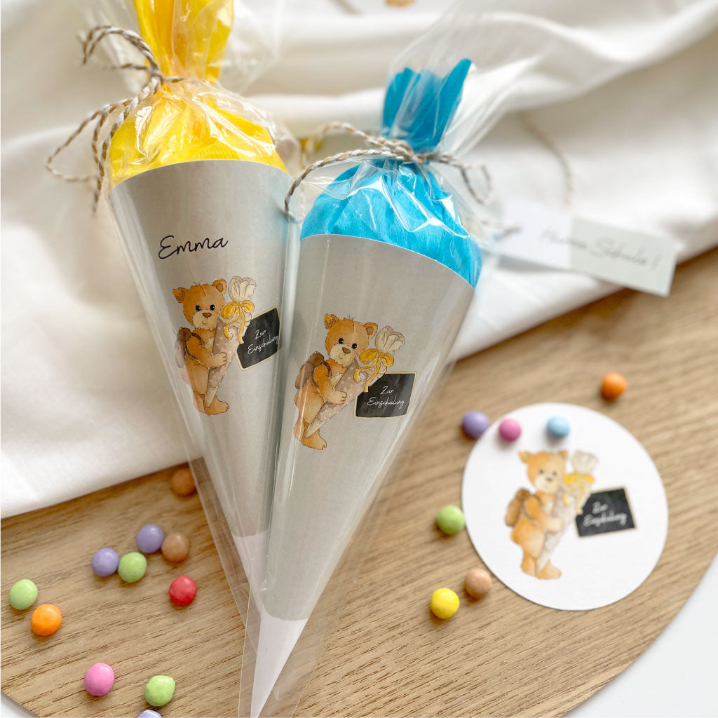 DIY Mini Schultüten zum Basteln als Deko für Einschulungsparty