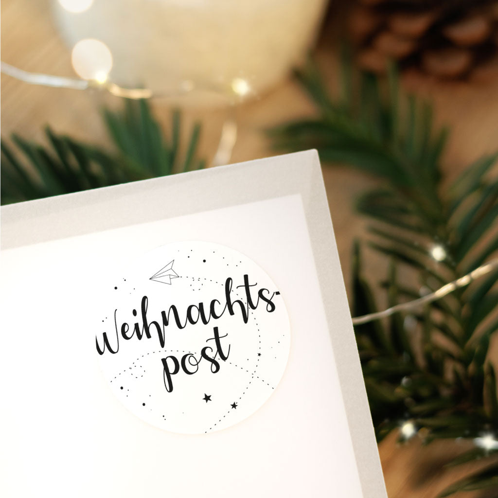 Weihnachtsaufkleber mit Text "Weihnachtspost"