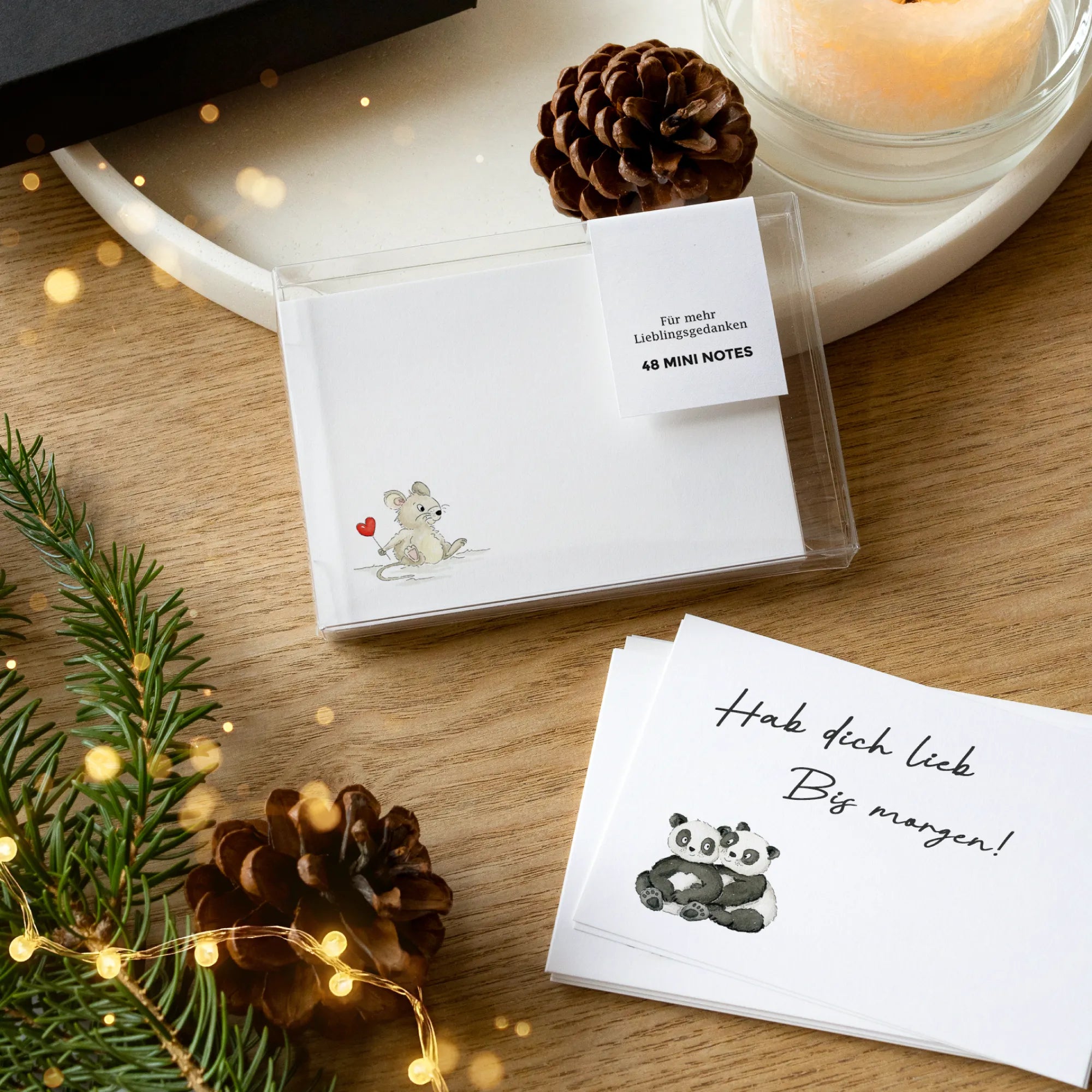 48 Mini Notes in transparenter Box mit Aquarell Motiv Maus, daneben Mini Note mit Panda und Spruch Hab dich lieb, Weihnachtsgeschenk
