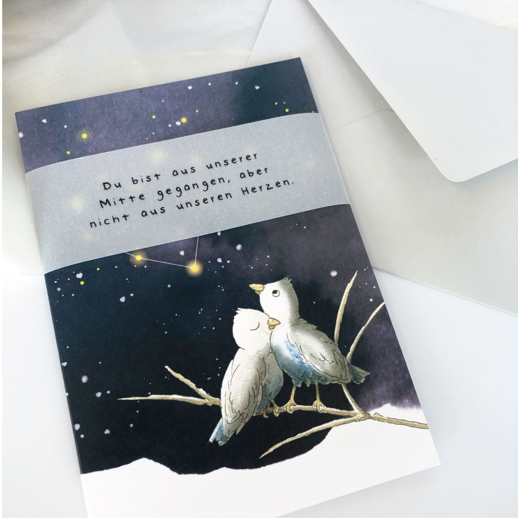 Beileidskarte für Sternenkinder und Erwachsene mit Vögeln und Banderole mit Spruch