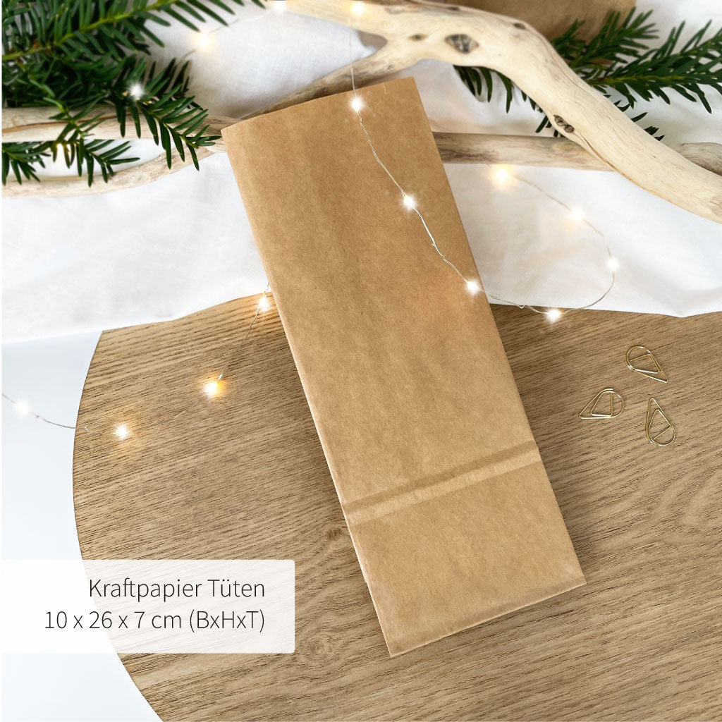 Stabile Tüten aus Kraftpapier mit goldfarbenen Klammern