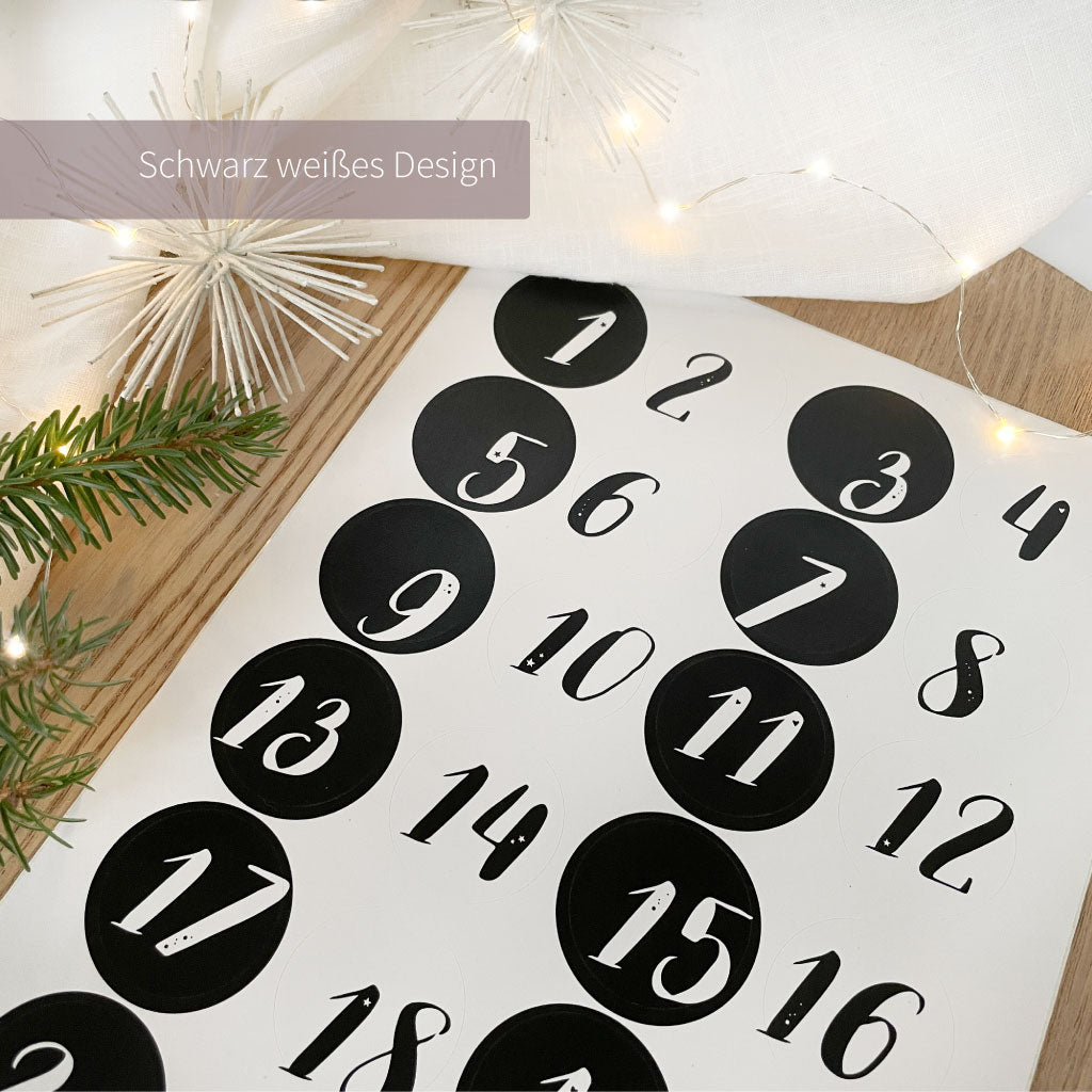 Schwarz / Weißes Aufkleber Design mit 24 Adventskalender Zahlen Stickern