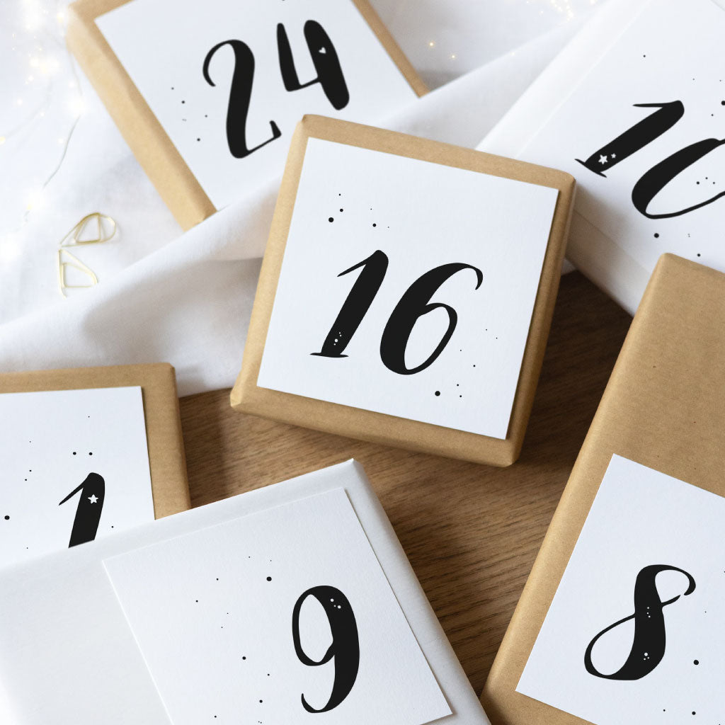 Download Adventskalender Karten in schlichtem schwarz weiß Design