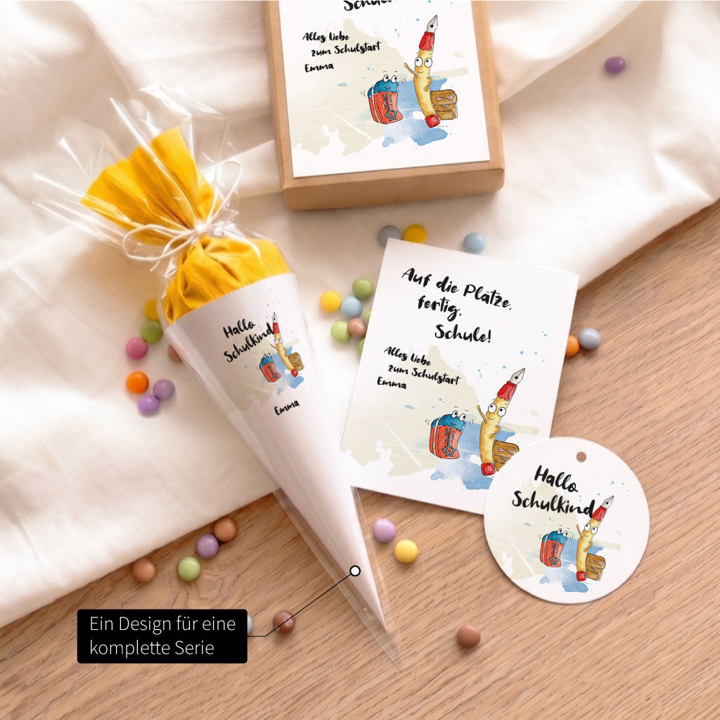 Komplette Serie zur Einschulung mit Karte, Geschenkbox und Mini Schultüte im einheitlichen Stifte Aquarell Motiv.
