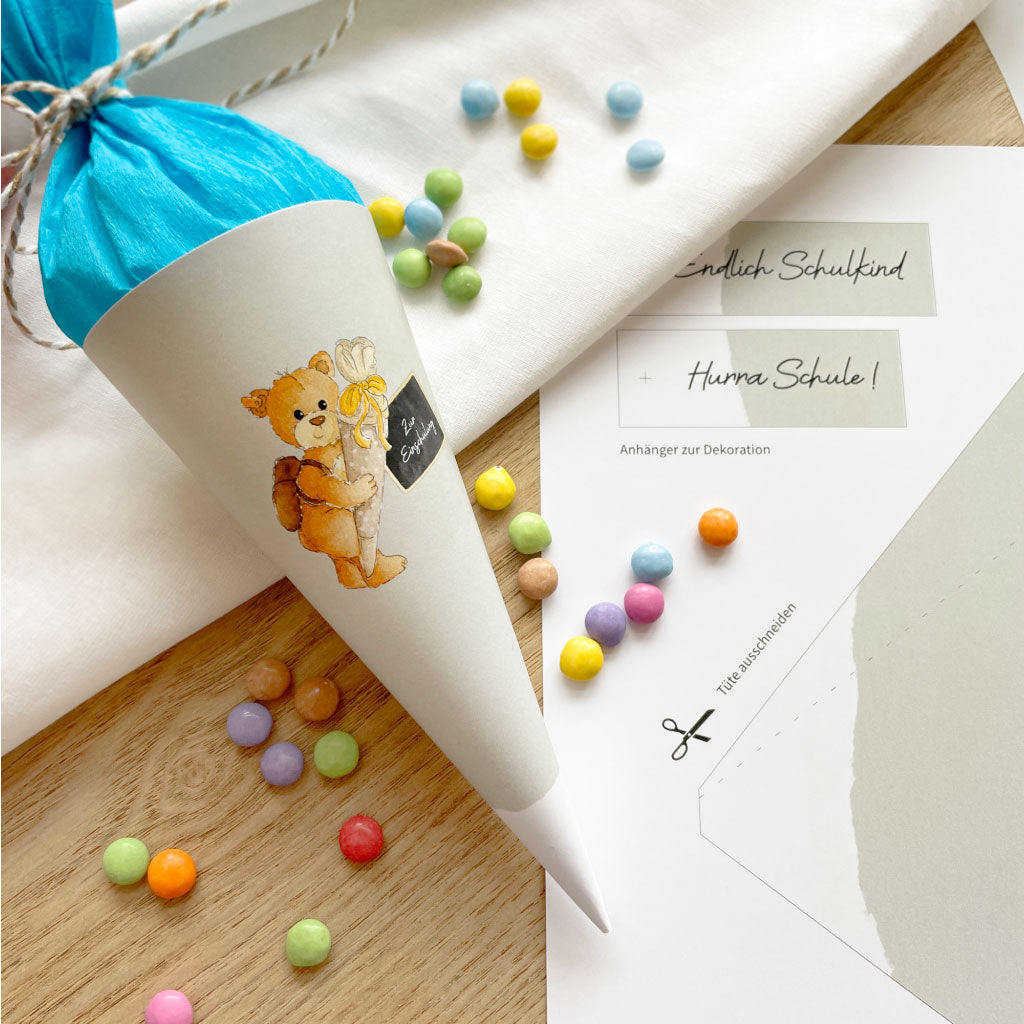 Bastelbogen mit DIY Mini Schultüte