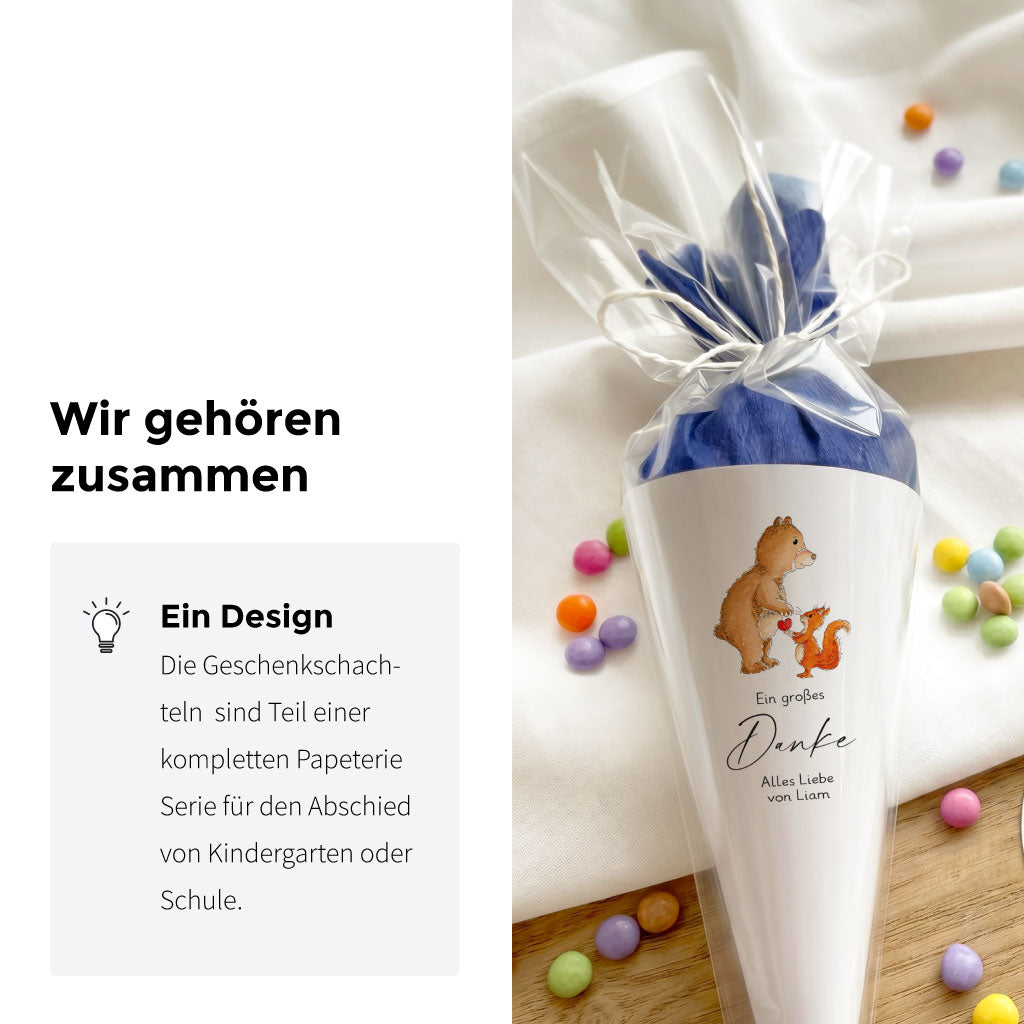 Passende Papeterie Produkte wie DIY Mini Schultüten und Karten als Ergänzung zur Geschenkschachtel zum Abschied.