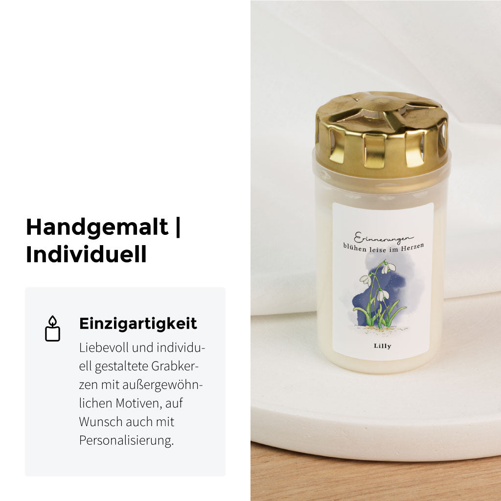 Detailaufnahme der individuell gestalteten Grabkerze mit handgemaltem Schneeglöckchen, personalisierbar mit Namen – einzigartiges Trauergeschenk im Frühling.