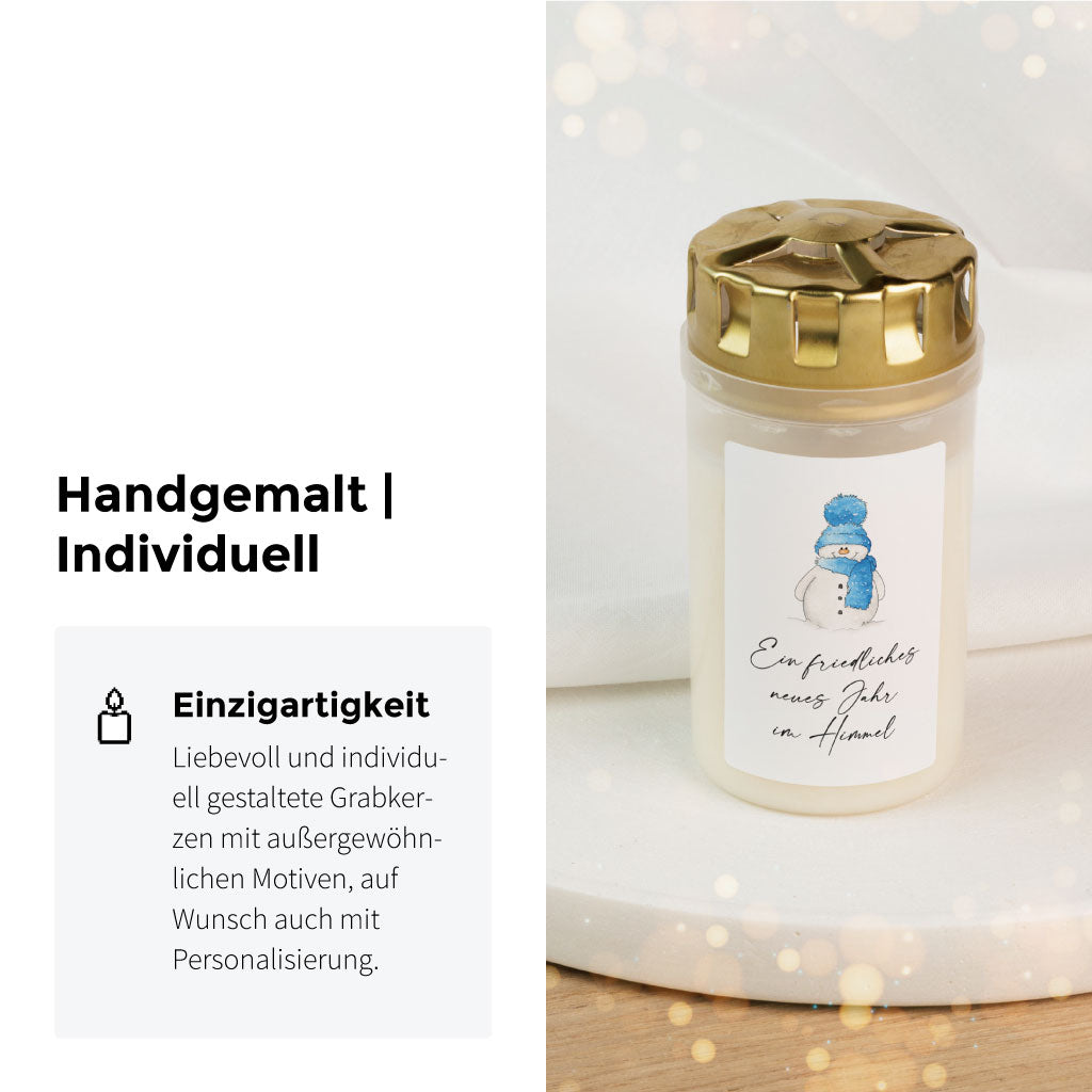Handgemalte Grabkerze mit Schneemann und Spruch „Ein friedliches neues Jahr im Himmel“, individuell gestaltete Friedhofskerze zum Jahreswechsel für Sternenkinder.