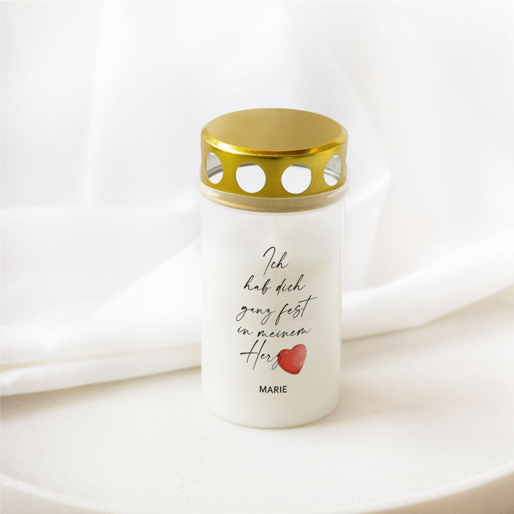 Stimmungsvolle Gedenkkerze mit Spruch und Aquarell-Herz, ideal als Andenken zum Valentinstag oder Muttertag, auf Wunsch mit Personalisierung erhältlich.
