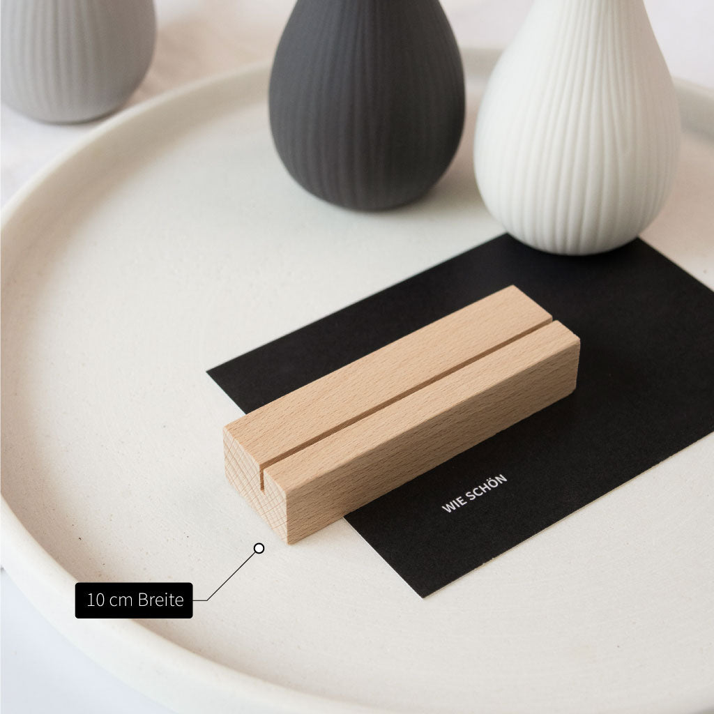 Kartenhalter Buche, 10 cm Länge, minimalistischer Holzständer für Karten und Fotos.
