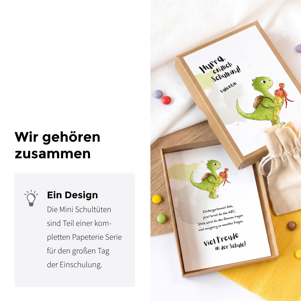 Geschenkschachtel und Klappkarte der passenden Papeterie Serie mit dem grünen Dino Aquarell Motiv.