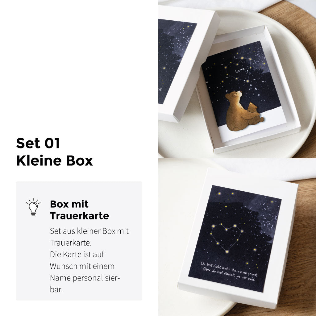 Set 1 besteht aus weißer Box mit Deckblatt und Trauerkarte