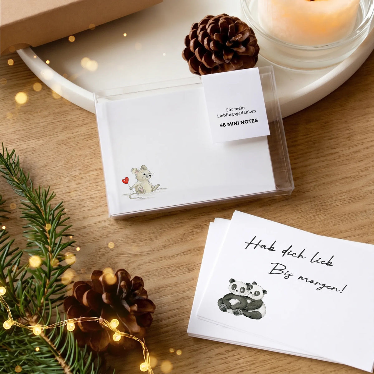 48 Mini Notes in transparenter Box mit Aquarell Motiv Maus, daneben Mini Note mit Panda und Spruch Hab dich lieb, Weihnachtsgeschenk